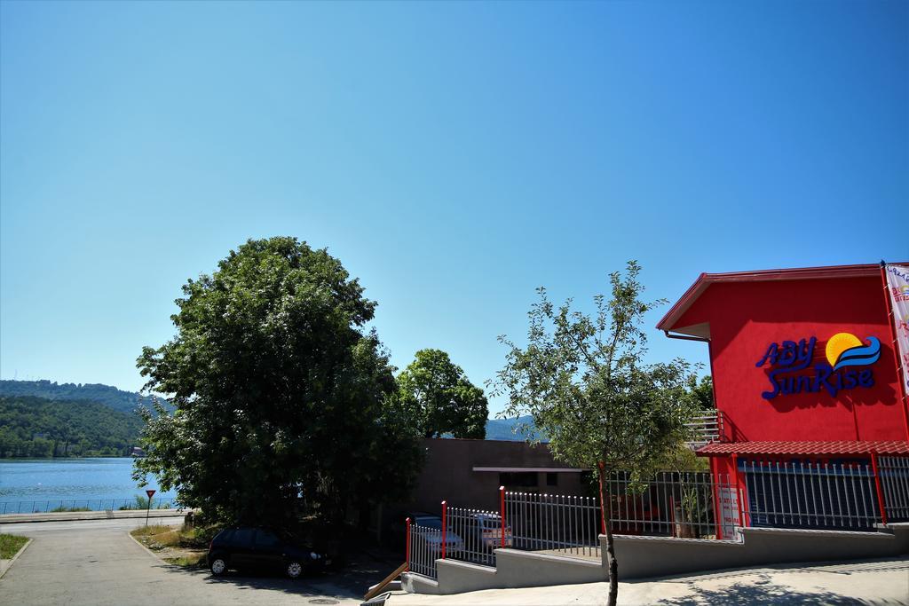 Aby Sunrise Hotel Orsova Bagian luar foto