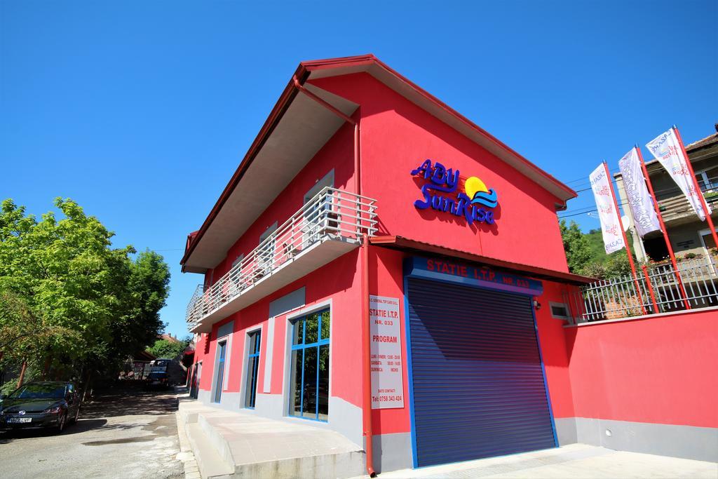 Aby Sunrise Hotel Orsova Bagian luar foto
