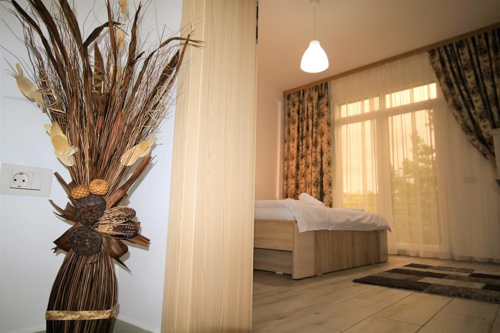 Aby Sunrise Hotel Orsova Bagian luar foto