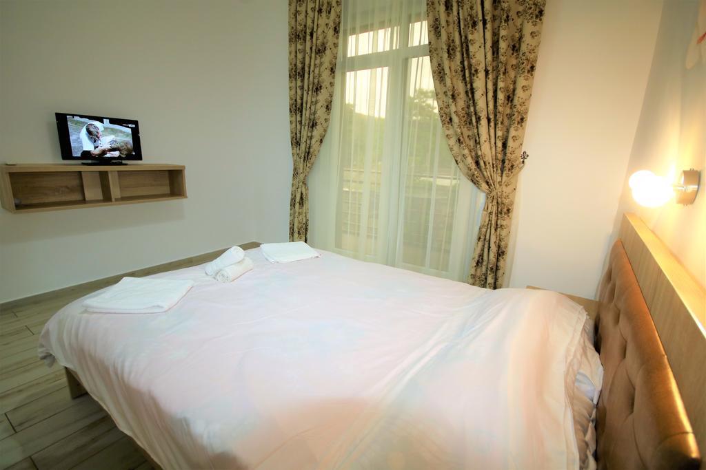 Aby Sunrise Hotel Orsova Bagian luar foto
